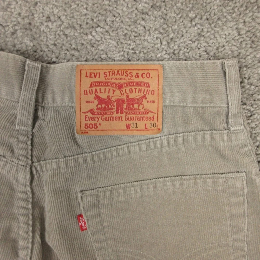 Vintage Levis Pants Mens 31x30 Beige 505 Regular Straight‎ Corduroy 5 Pocket Y2K